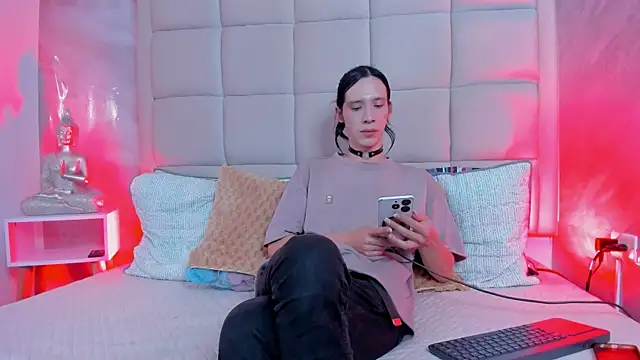 Hecatee 77 online show from 11/28/25, 07:58