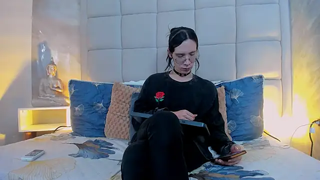 Hecatee 77 online show from 10/08/25, 07:47