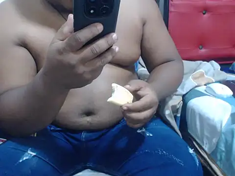 PONSE LATINO online show from 06/23/26, 04:38