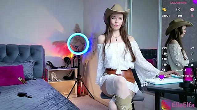 Elfaelle online show from 11/20/25, 07:47