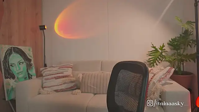 ninaa sky online show from 05/31/26, 12:22