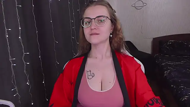 MissBrightShine online show from 03/15/25, 08:48