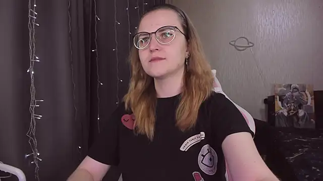 MissBrightShine online show from 12/18/25, 11:25