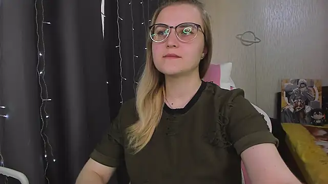 MissBrightShine online show from 07/01/26, 03:12