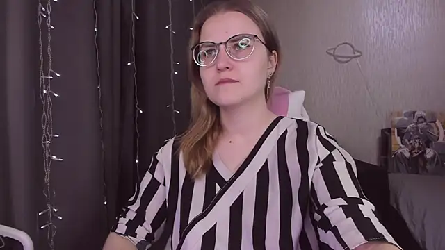 MissBrightShine online show from 11/08/25, 11:58