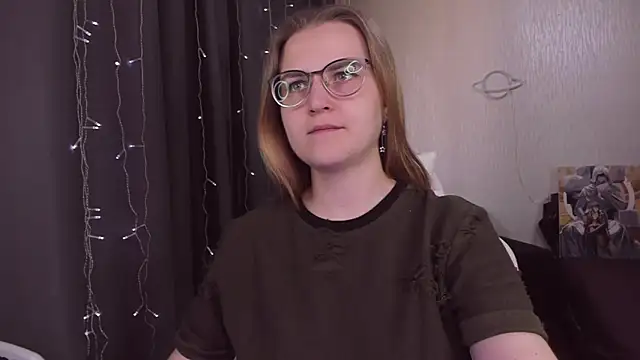 MissBrightShine online show from 09/27/25, 10:43