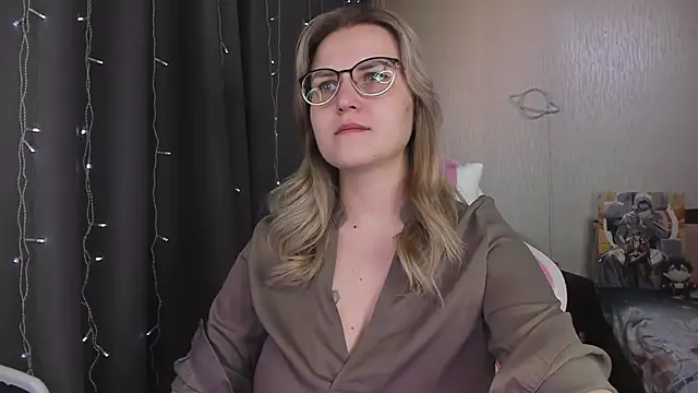 MissBrightShine online show from 03/17/26, 12:19