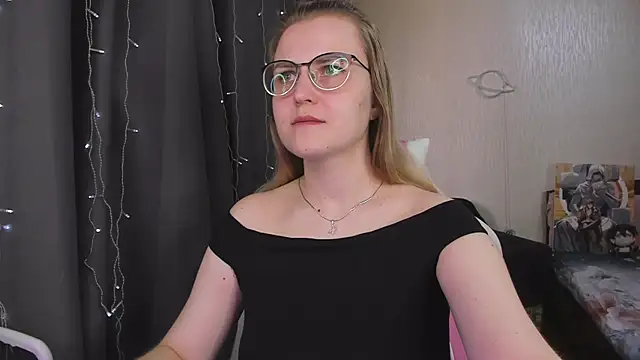 MissBrightShine online show from 04/23/26, 12:29