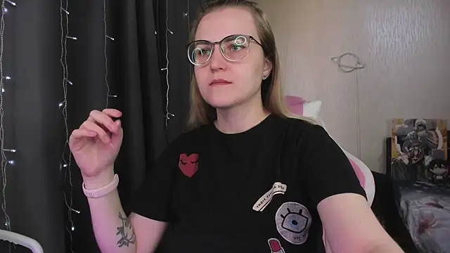 MissBrightShine online show from 05/10/26, 11:03