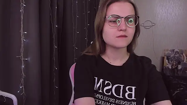 MissBrightShine online show from 10/14/25, 10:16