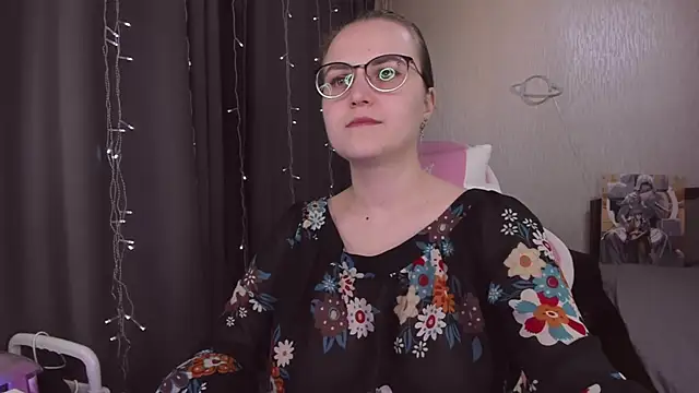 MissBrightShine online show from 11/15/25, 11:14