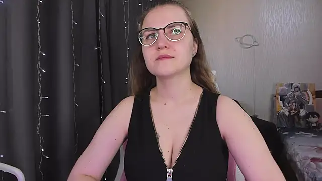 MissBrightShine online show from 03/13/26, 10:42