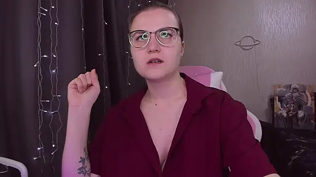 MissBrightShine online show from 10/12/25, 11:22