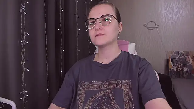 MissBrightShine online show from 11/07/25, 10:53