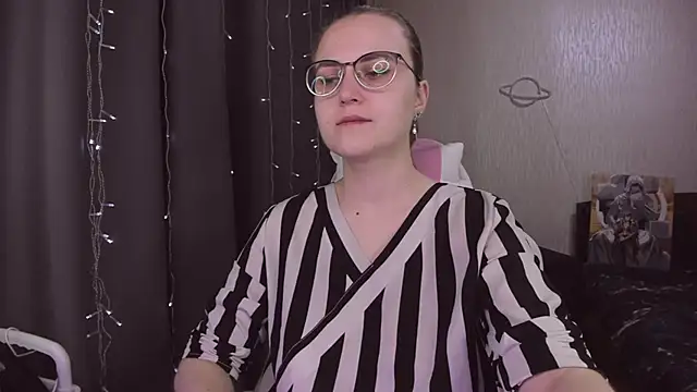 MissBrightShine online show from 12/03/25, 11:31