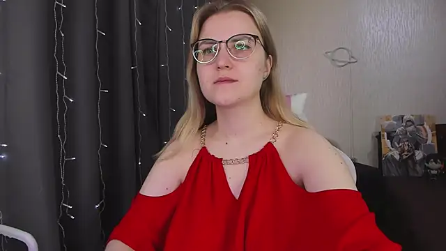 MissBrightShine online show from 04/18/26, 12:18