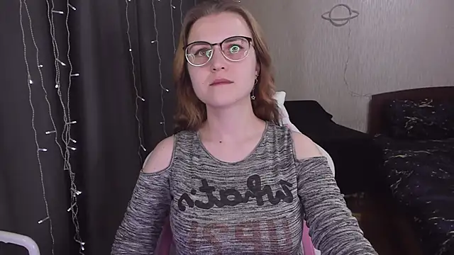 MissBrightShine online show from 03/21/25, 04:29