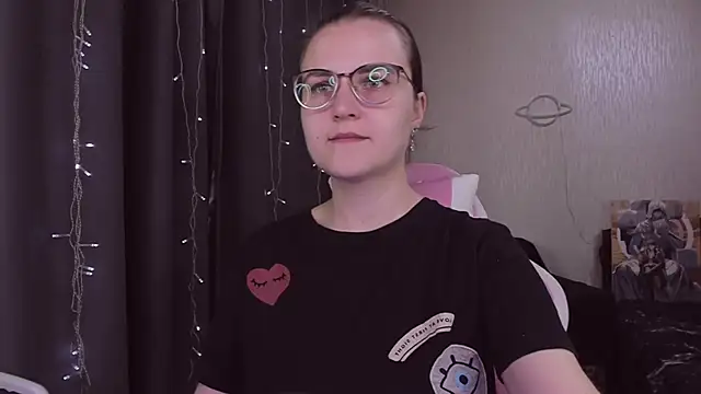 MissBrightShine online show from 10/15/25, 10:23