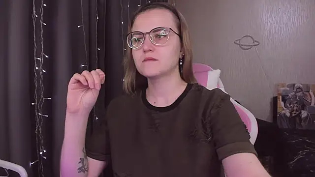 MissBrightShine online show from 10/24/25, 10:58