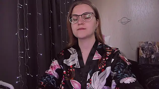 MissBrightShine online show from 09/12/25, 10:37