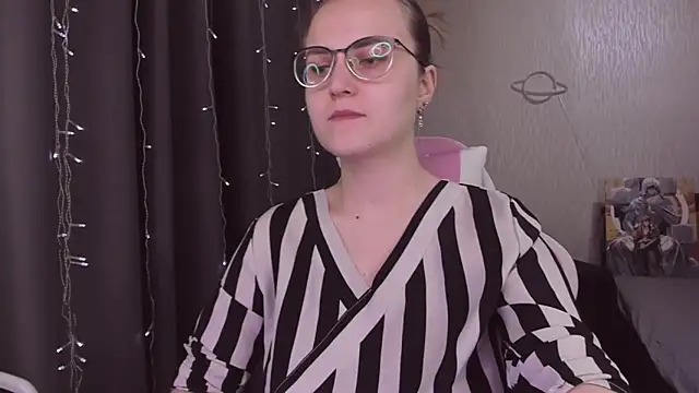 MissBrightShine online show from 11/06/25, 10:08