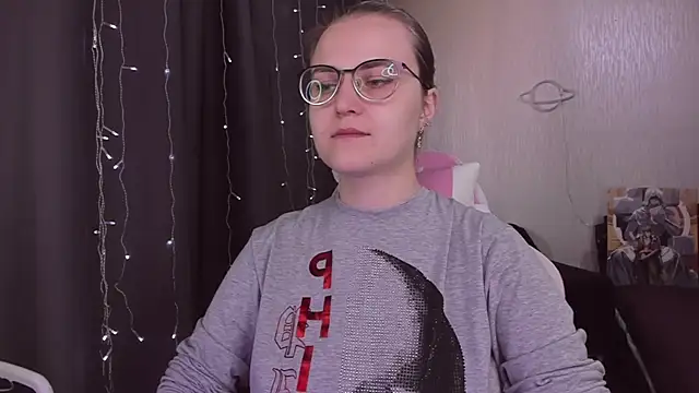 MissBrightShine online show from 09/30/25, 10:54