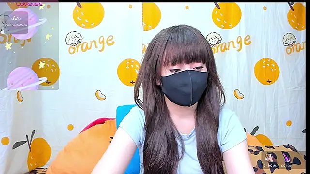 alonelove   online show from 10/24/25, 02:32