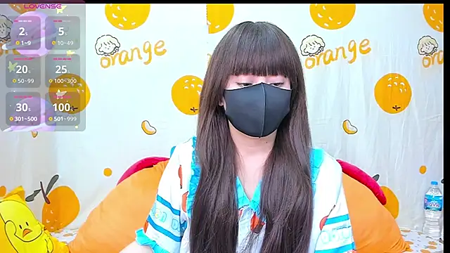 alonelove   online show from 10/31/25, 02:41