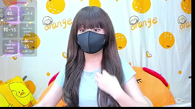 alonelove   online show from 11/10/25, 02:49