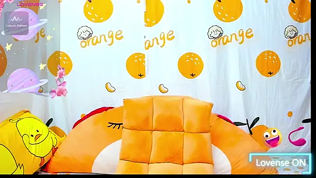 alonelove   online show from 02/06/26, 02:51