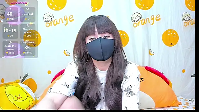 alonelove   online show from 11/11/25, 02:50