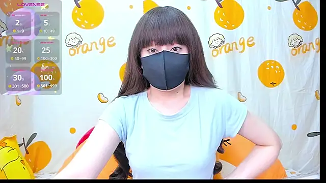 alonelove   online show from 11/13/25, 02:37