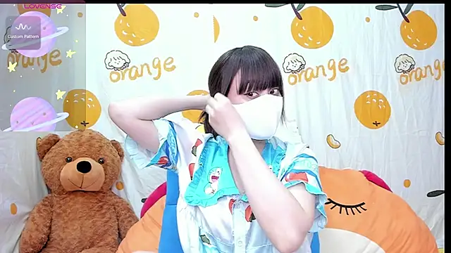 alonelove   online show from 10/12/25, 02:35