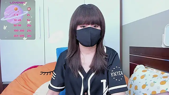 alonelove   online show from 09/19/25, 02:26