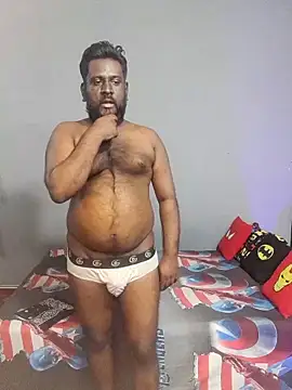 Rayansmith  online show from 11/06/25, 02:43