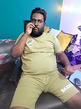 Rayansmith  online show from 02/09/26, 02:04