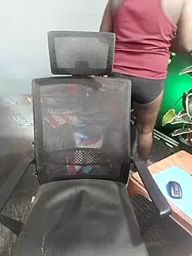 Rayansmith  online show from 11/16/25, 10:53