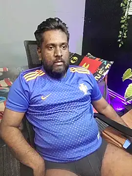 Rayansmith  online show from 10/04/25, 02:02