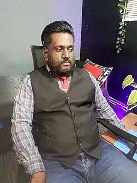 Rayansmith  online show from 10/31/25, 10:38