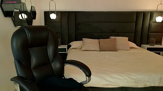 LisaMonroe  online show from 03/21/26, 08:35