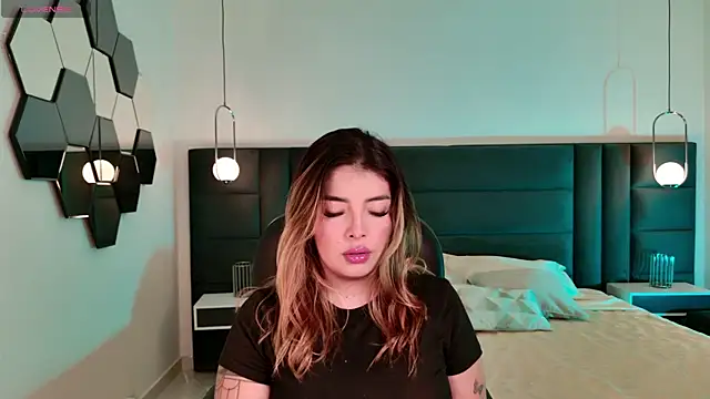 LisaMonroe  online show from 09/21/25, 11:37