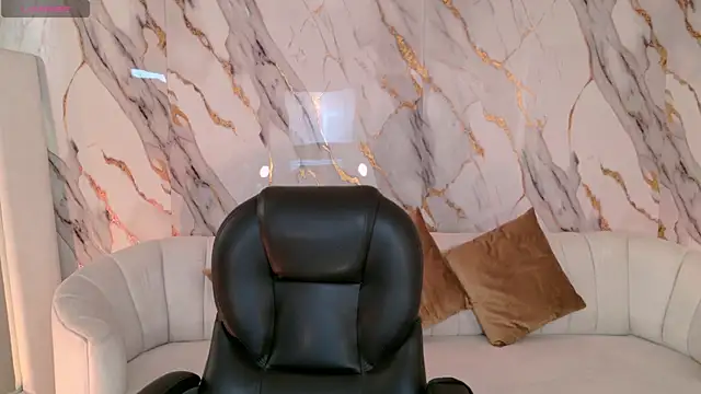 LisaMonroe  online show from 12/02/25, 11:56