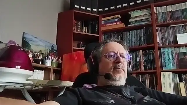 Mandra is a whore online show from 10/23/25, 09:52