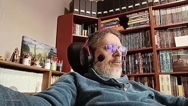 Mandra is a whore online show from 12/16/25, 08:51