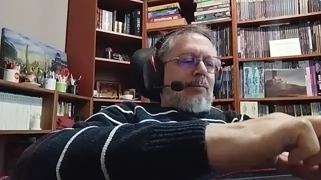 Mandra is a whore online show from 11/28/25, 08:47