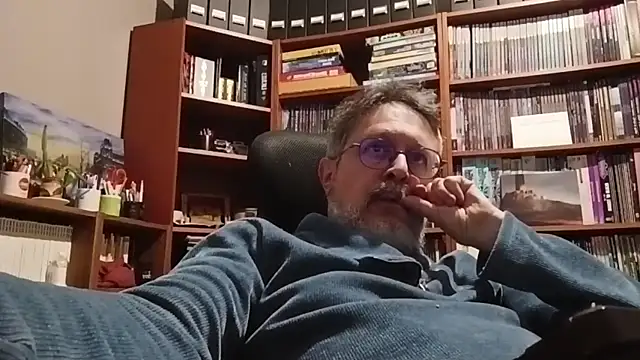 Mandra is a whore online show from 12/19/25, 10:23