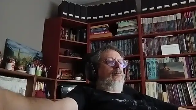 Mandra is a whore online show from 11/13/25, 10:30