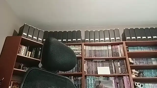 Mandra is a whore online show from 11/17/25, 10:30