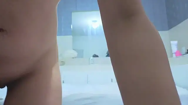 MIYAMOTO MARINA online show from 11/05/25, 01:14