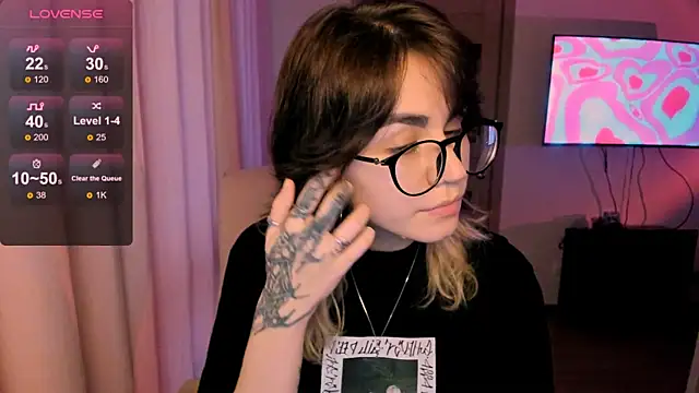 Snapshot of _selectrra chatting on 01/14/25, 12:03 selectrra online show from 01/14/25, 12:03